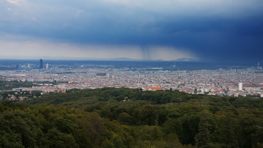 Time lapse of strong wind above Vienna, Austria