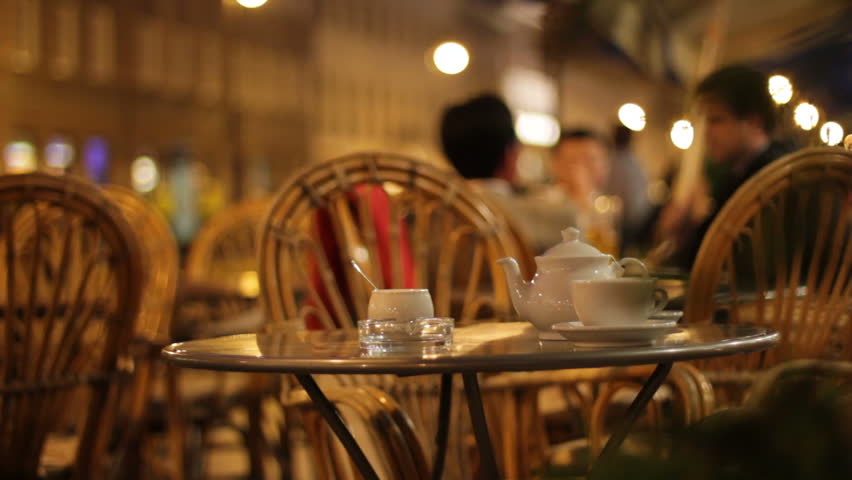 Couple meets in restaurant