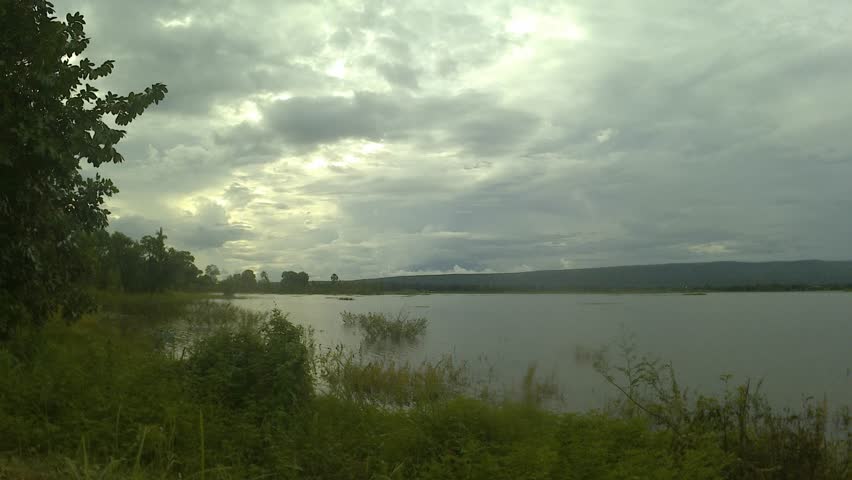  clouds over a lake ,Timelapse