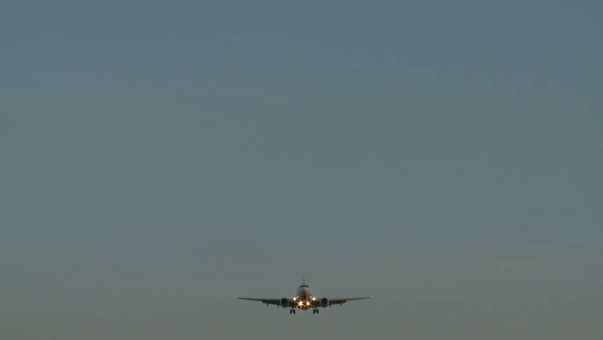 Airplane coming in to land