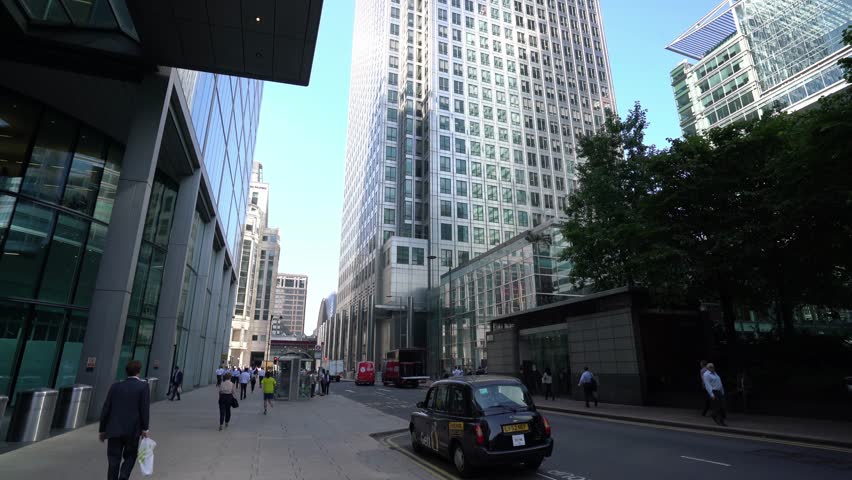 Canary Wharf Street View Canary Wharf District Street View On Stock Footage Video (100%  Royalty-Free) 20022400 | Shutterstock