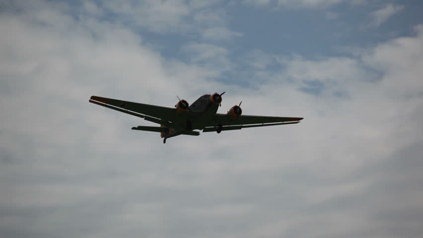 Junkers JU 52 flyby