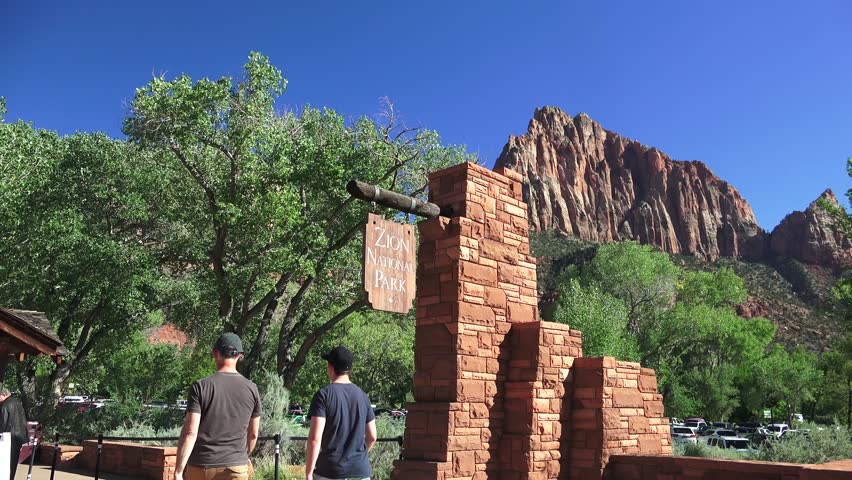 Np, Zion National Park in Utah. Welcome establishing sign at park