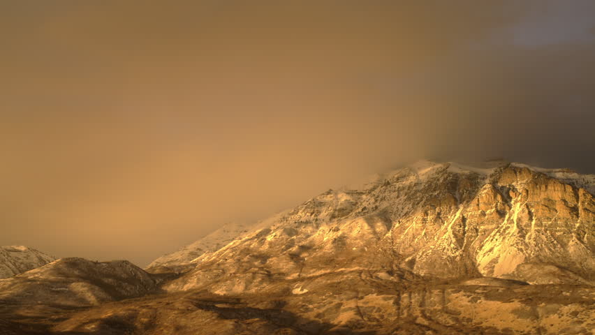 Mount Timpanogos winter time-lapse.