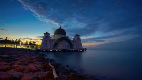 Malacca Straits Mosque 4k Timelapse (Masjid Selat Melaka), Malacca, Malaysia