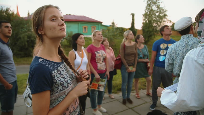 tour for tourists in Suzdal