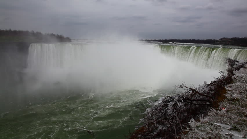 Cloudy day at Horseshoe falls at Niagara Falls