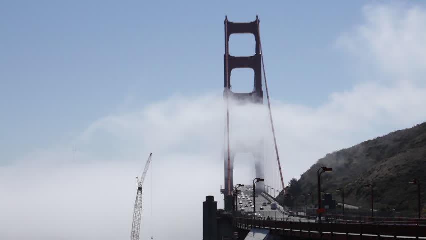 Footage of the Golden Gate Bridge.