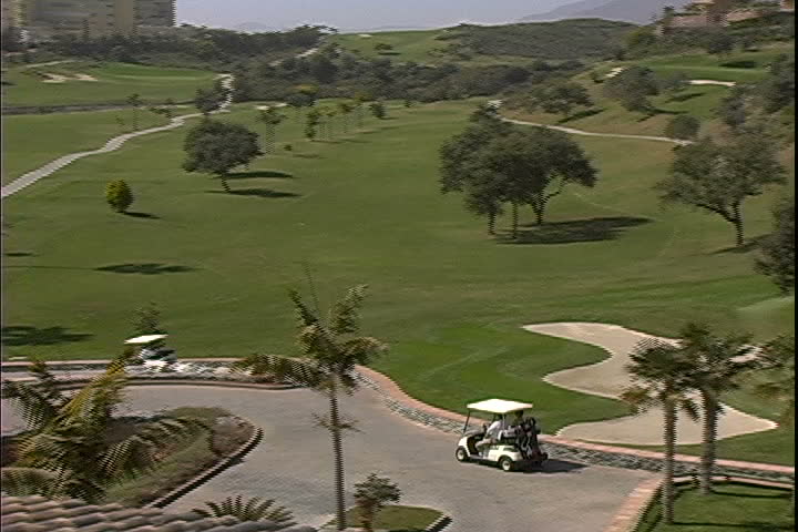 Golf Carts to Tee pan