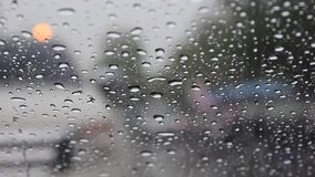 Full HD Footage of raining while the traffic jam