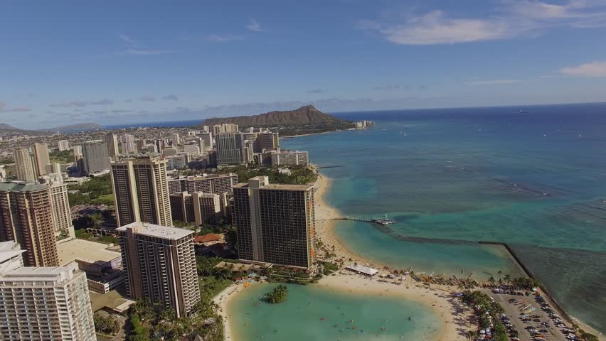 catamaran rides on waikiki beach