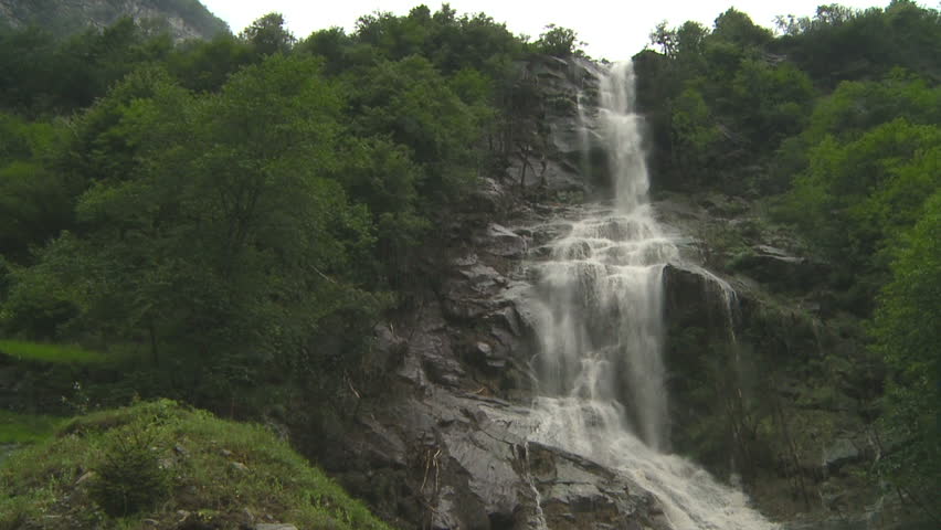 Waterfall ins swizerland in slow motion