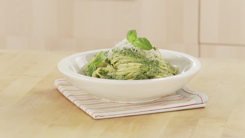 Spaghetti with pesto alla genovese