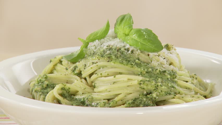 Spaghetti with pesto alla genovese