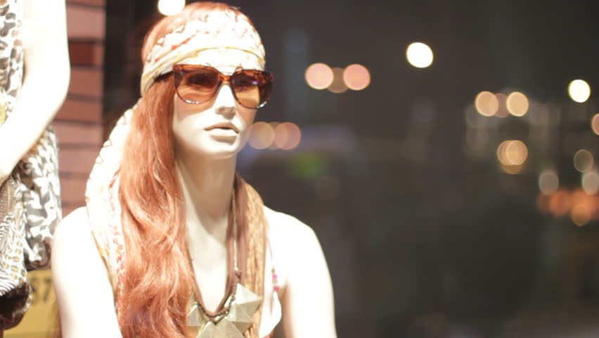 Female store dummy with sunglasses