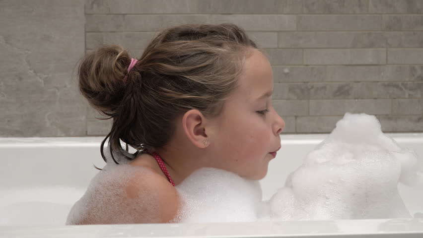 Little Girls Bath Buns