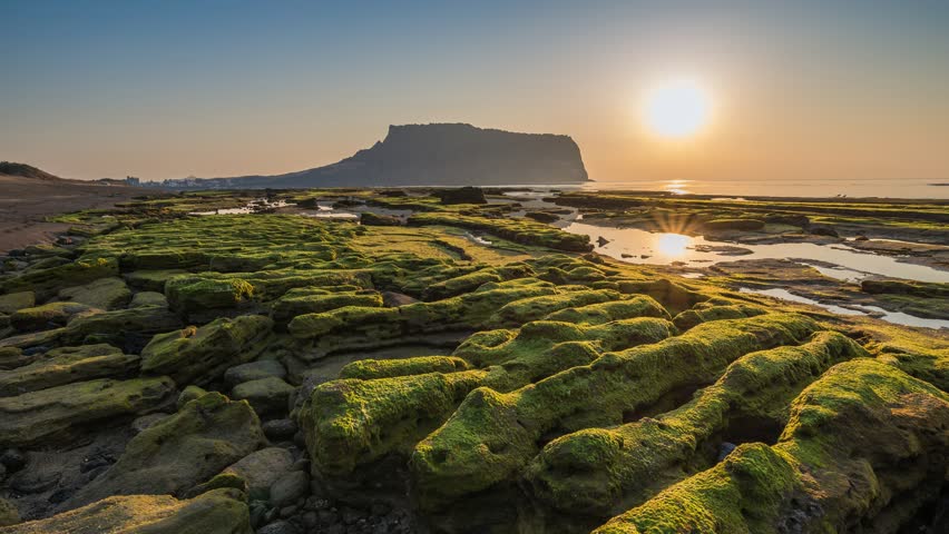 Sunrise Timelapse at Seongsan Ilchulbong, Stock Footage Video (100%