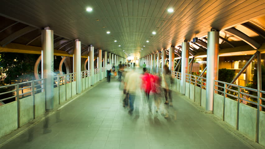 Timelapse - Pedestrians in Skytrain walkway