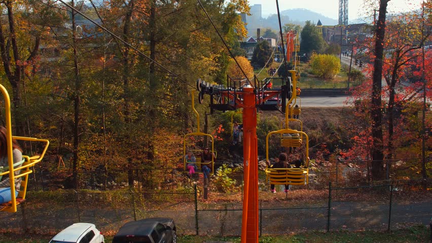 gatlinburg - november 9 tourists riding: Bίντεο στοκ (100% χωρίς δικαιώματα...