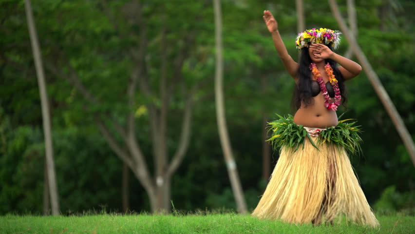 Video Stok barefoot tahitian female hula skirt flower (100% Tanpa Royalti) ...