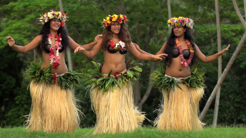 ladies grass skirts