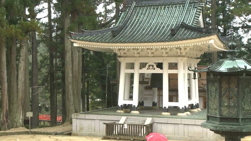 Ringing bell 4th largest bell in Japan,Koya-San, Japan