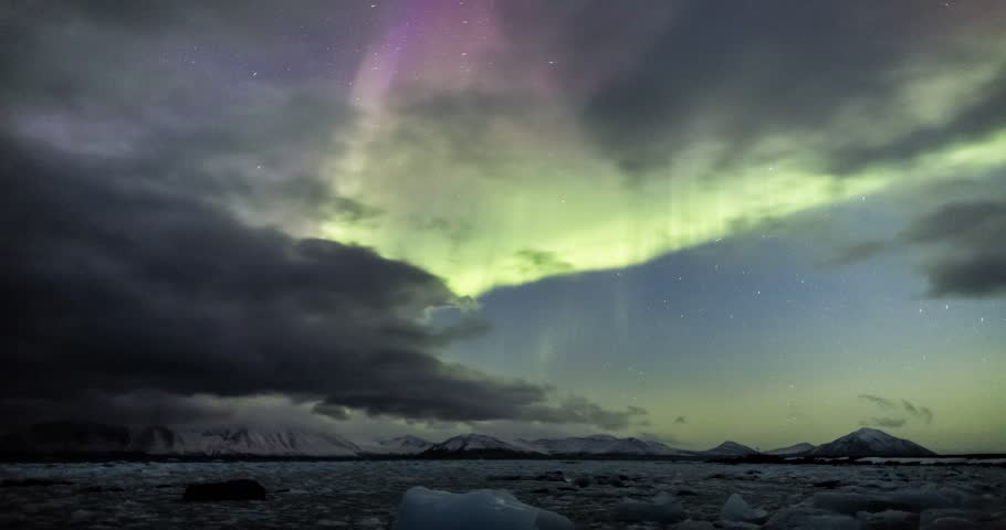 Northern Lights - Arctic at night (4K)