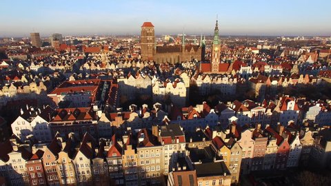 Aerial Gdansk Old Town Skyline With Basilica City Hall And Town Houses 庫存影片