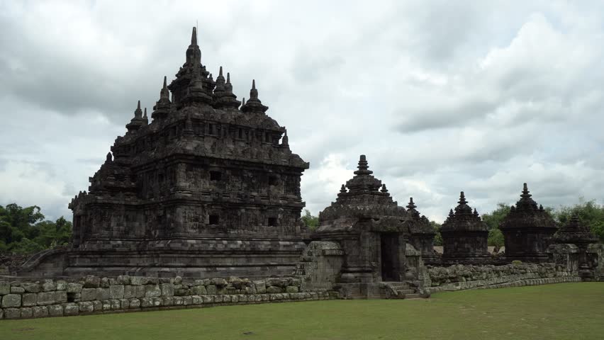 Candi Plaosan or Plaosan Temple, Arkivvideomateriale (100 % ...