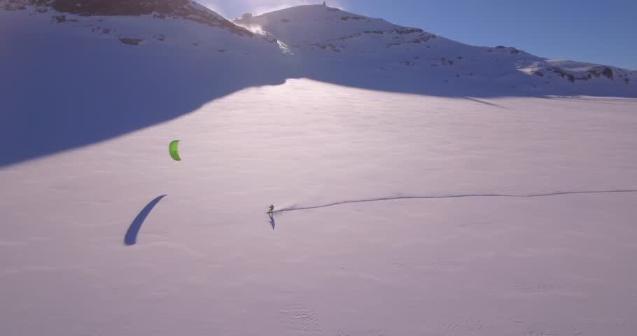 Snow kite turn on Plaine Morte, Crans-Montana - Switzerland