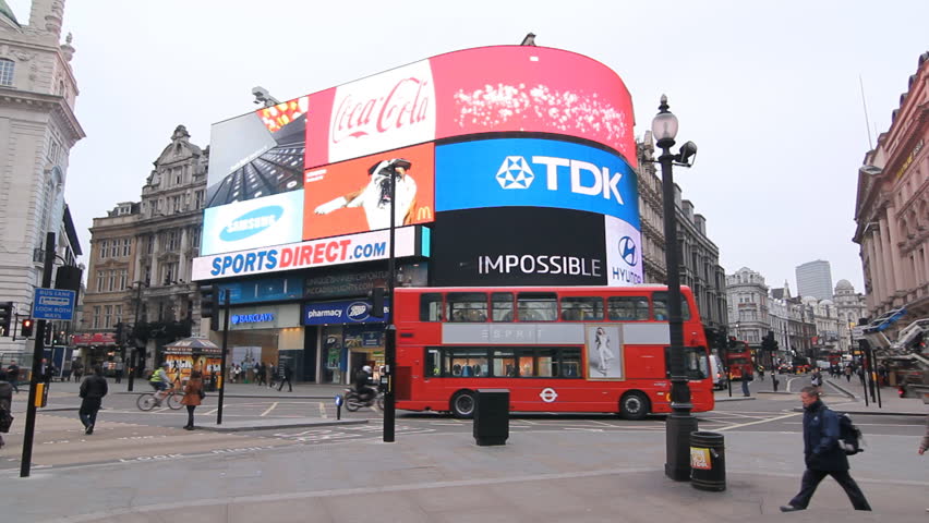 London Uk April 3rd Piccadilly Stockvideos Filmmaterial 100 Lizenzfrei 2295383 Shutterstock