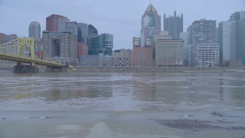 City Skyline Pittsburgh Moving