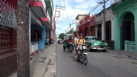 CUBA, - NOVEMBER 12:
Types of Pinar del Rio city. Traffic at the narrow street in downtown.
November 12, 2016 in Pinar del Rio, Cuba