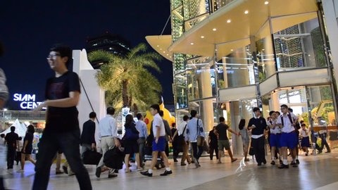 BANGKOK,THAILAND - JANUARY 13,2017 : Shoppers visit Siam Paragon mall in Bangkok, Thailand. 