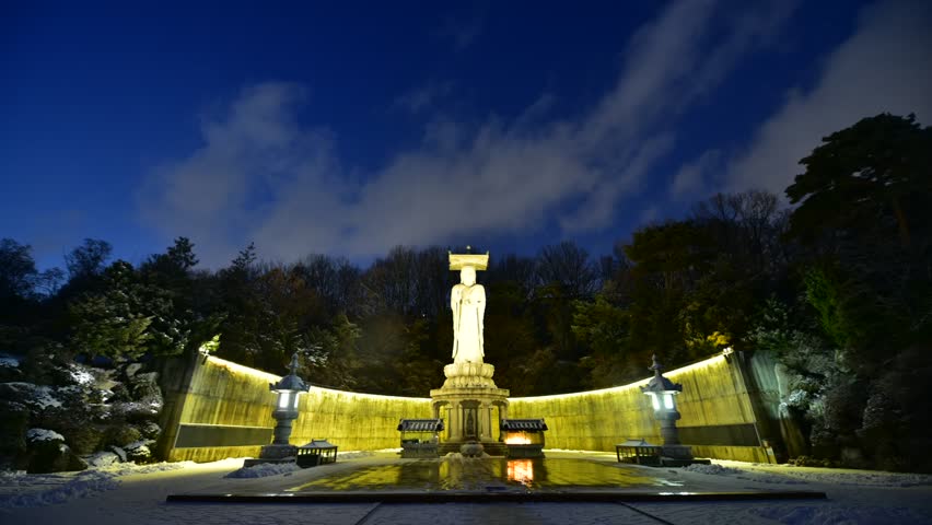 Time lapse of Bongeunsa temple in Seoul City, South Korea