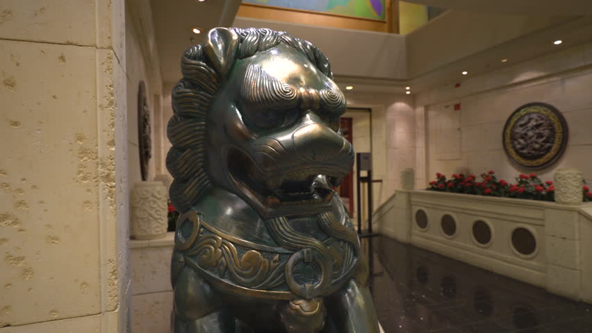 Chinese lion statue - sliding shot