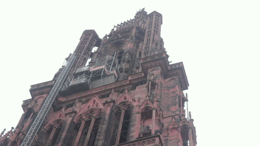 Strasbourg Notre-Dame Cathedral panning