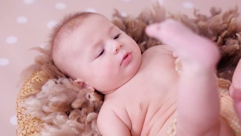 Newborn Baby Smiles In Sleep Video De Stock 100 Libre De Droit Shutterstock
