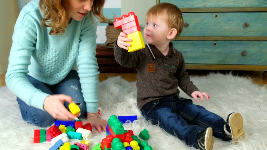 Mother girl raw toys