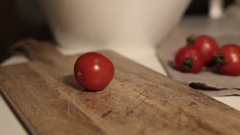 cut some tomato