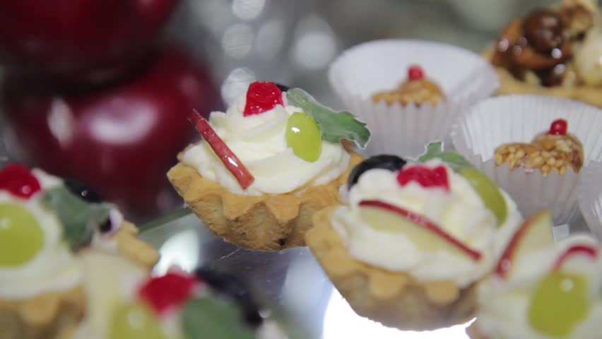 Candy bar. Small cakes for candy bar. Small cakes. Sweet bakery. Wedding cakes on candy bar 