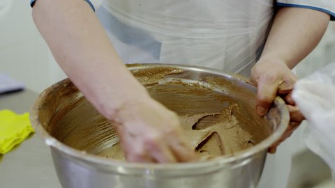 Preparation of the dough for macarons