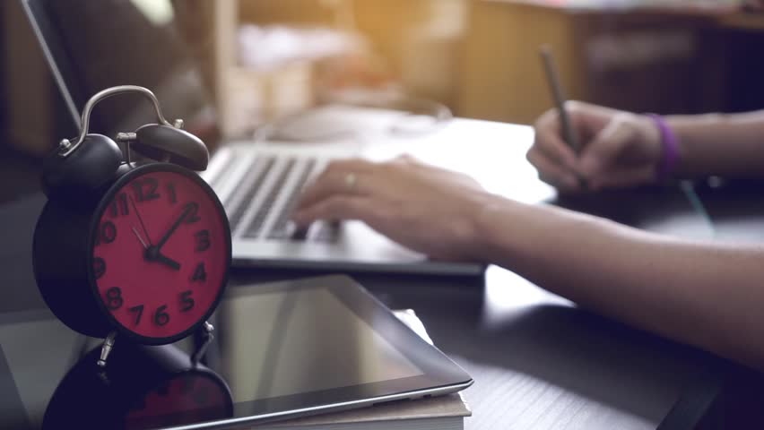 Working against the clock. Work against the clock идиома. work against the clock. to work against the clock. to work against the clock hq.
