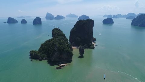 James Bond Island is a famous landmark in Phang Nga Bay. It first found its way onto the international tourist map through its starring role in the James Bond movie 'The Man with the Golden Gun'.