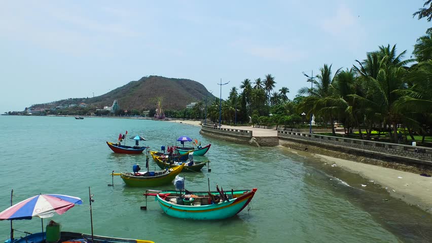 Flycam: Vung Tau City is not only a famous destination of Vietnam but also is known by all over the world. sea on three sides of city with the 20km 