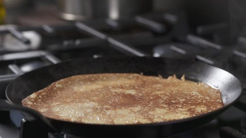 Slow motion of steam rises from hot pan with blin, 180fps prores footage