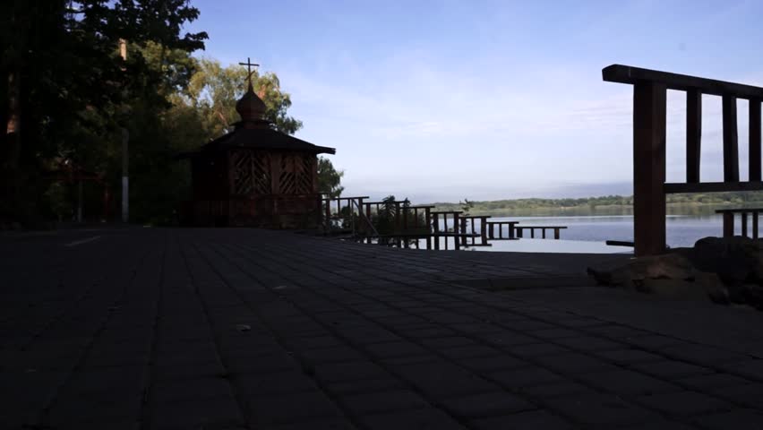 a beautiful morning in the city near the river