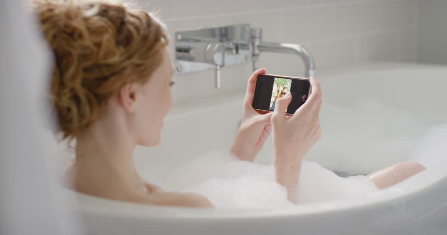 Bathroom sexy video