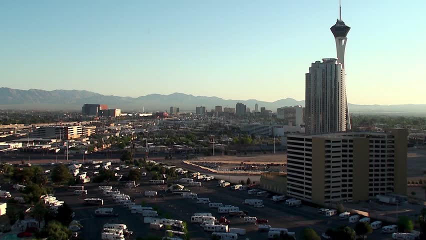 Outskirts of Las Vegas, Car camping & parking. Bird