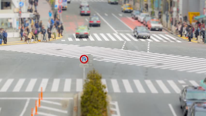 Busy intersection at Shibuya crossing, Tokyo, Japan